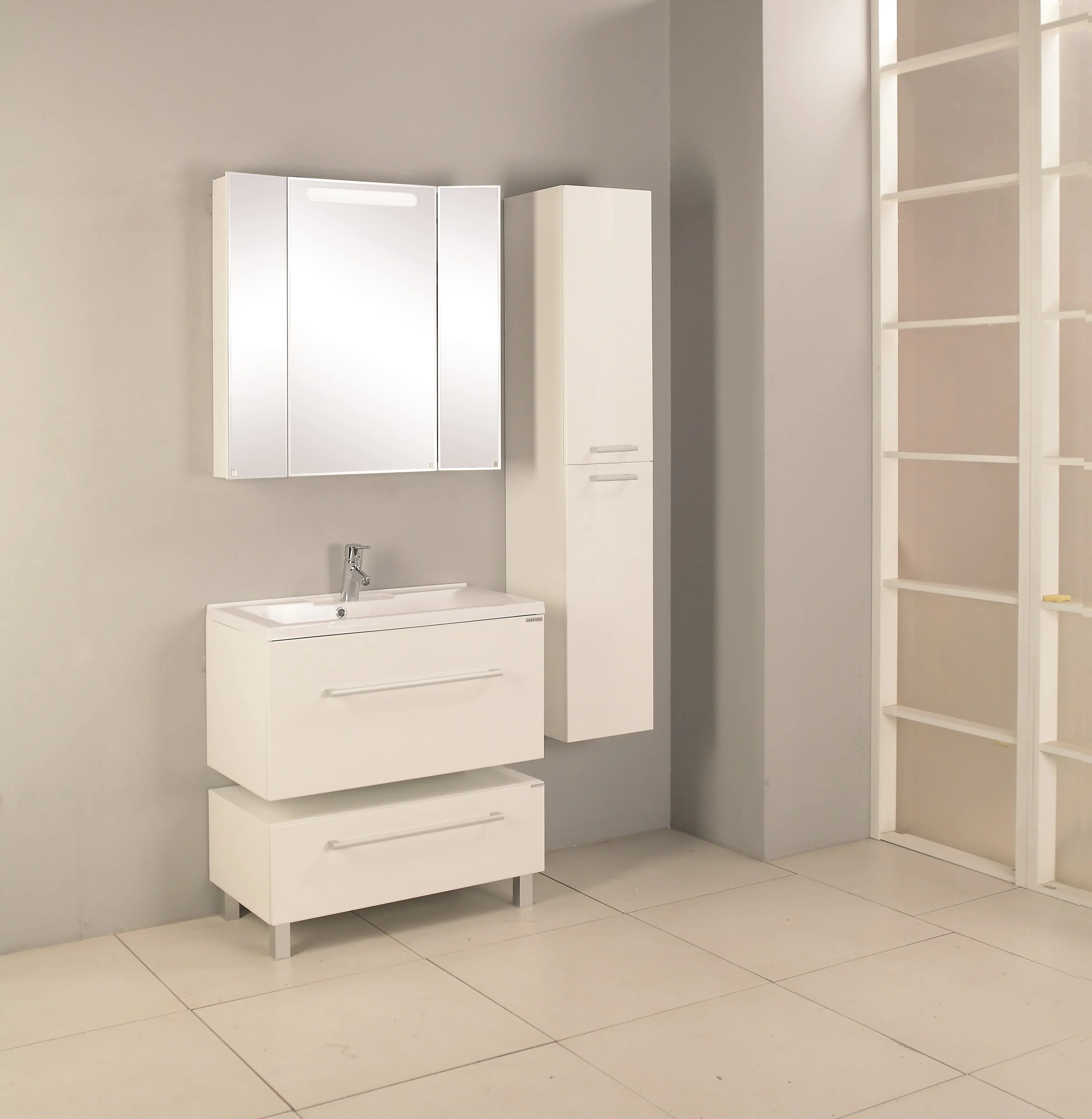 aquaton_Madrid_80_white