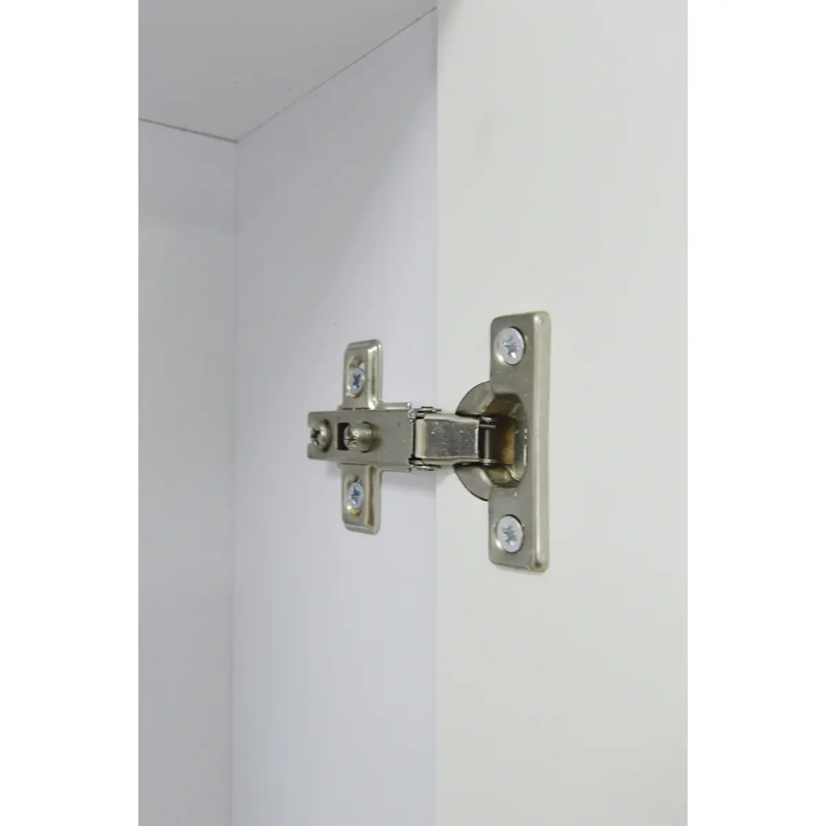 Моника 60_доводчик